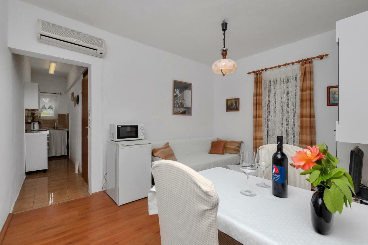 Tihana Makarska Esterno foto